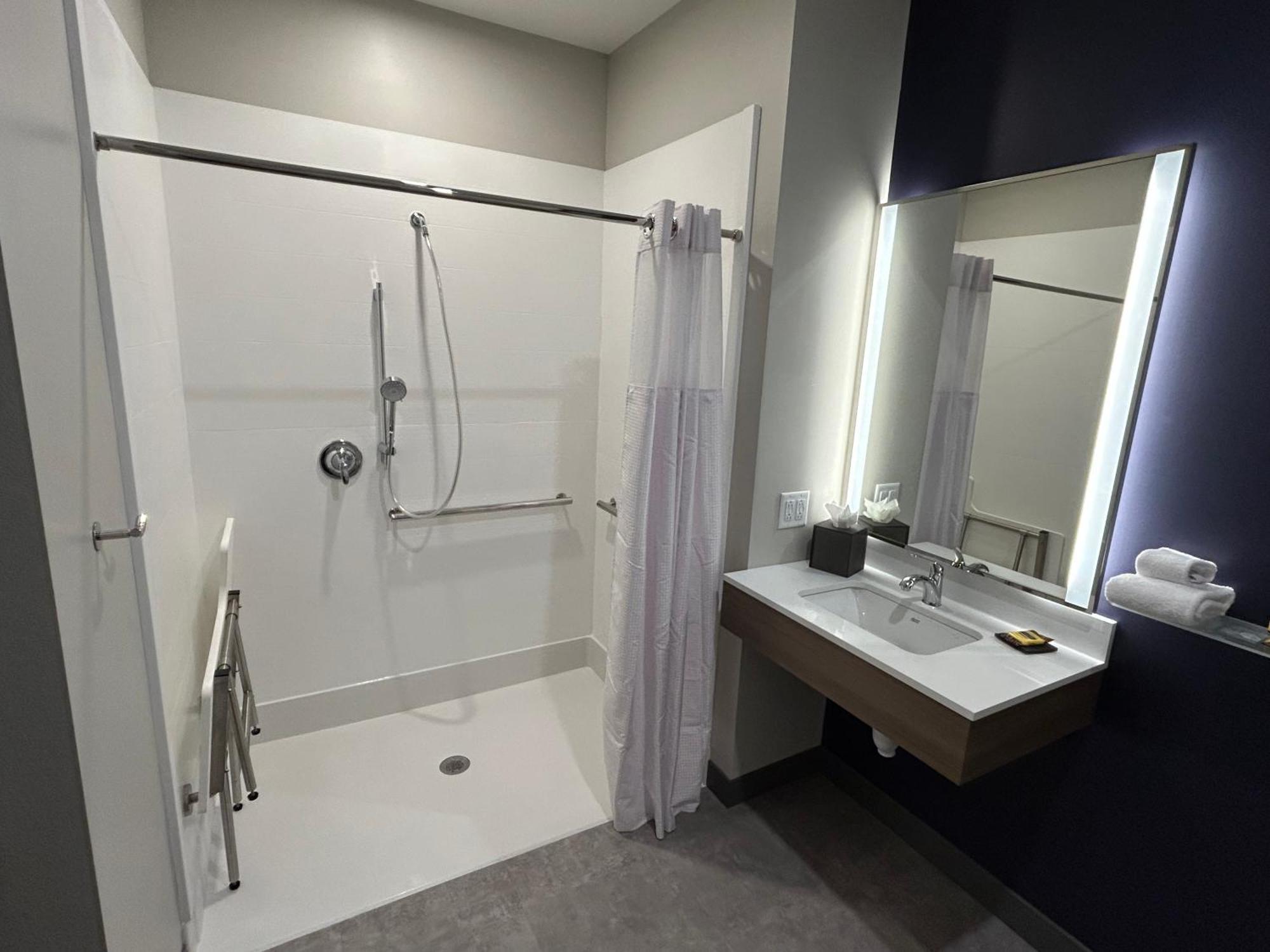 Best Western Plus Marquette Hotel & Suites Bagian luar foto