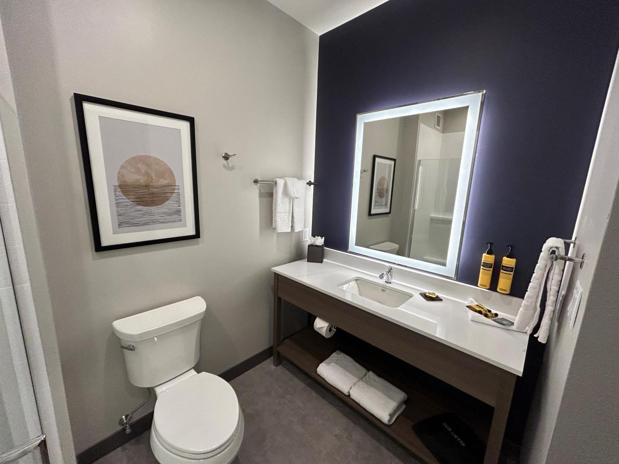 Best Western Plus Marquette Hotel & Suites Bagian luar foto